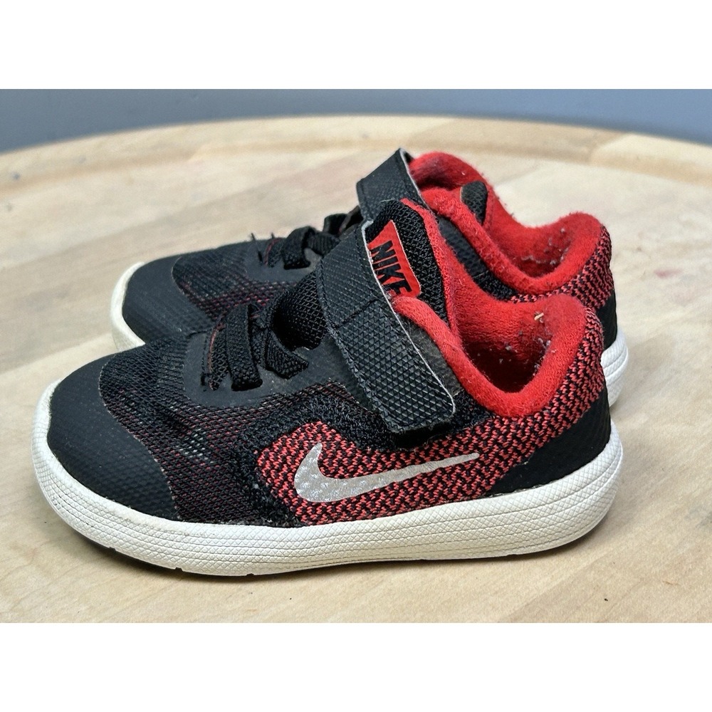 Nike Sneakers Toddler 5C Black‎ Red Revolution 3 TDV 819415-600 Athletic Running